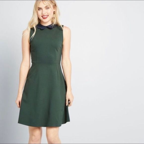 Modcloth Dresses & Skirts - Modcloth Green All Polished Up Fit & Flare Peter Pan Collar Ponte Knit Dress M